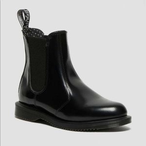Dr. Martens NWOBox size 9L 41EU